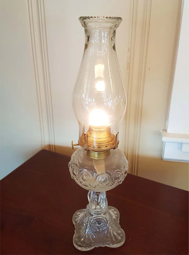 3" Fitter, 8-1/4" Tall Clear Beaded-Top Glass Lamp Chimney (57936C) - Image 5