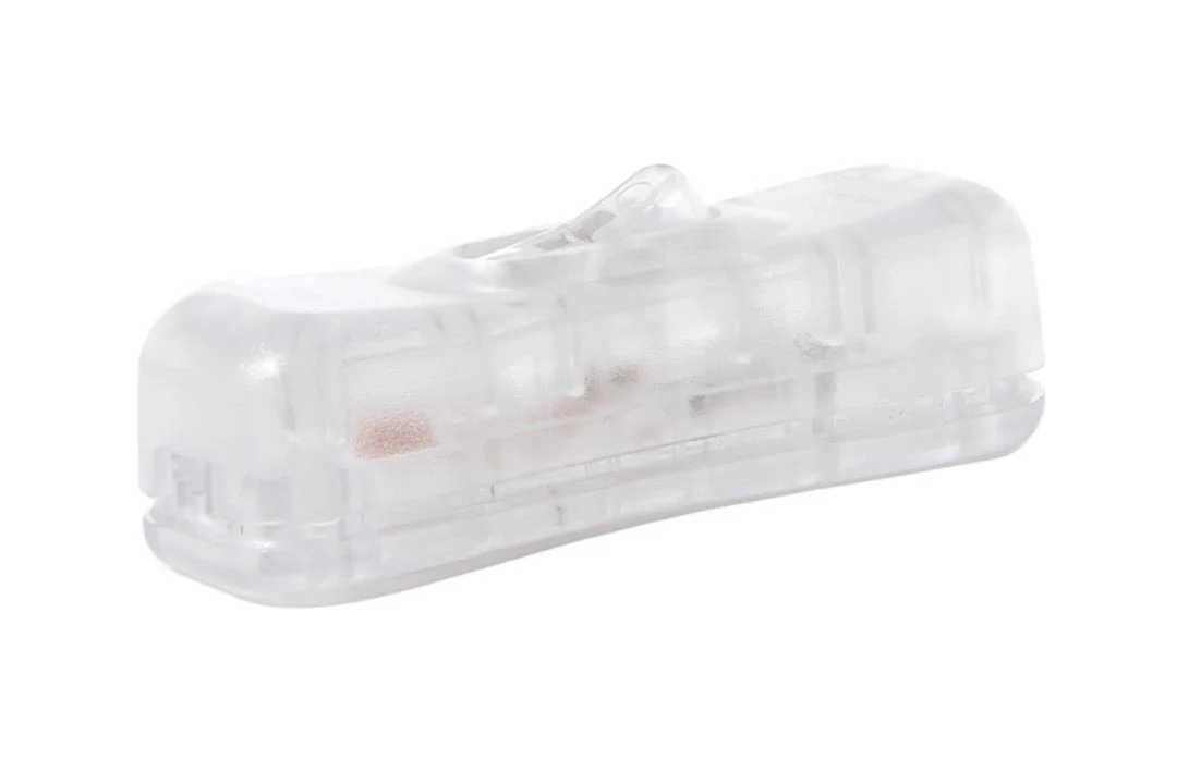 3/4" Wide Clear Plastic In-Line Toggle Switch For SPT 1 and 2 v (48427C)