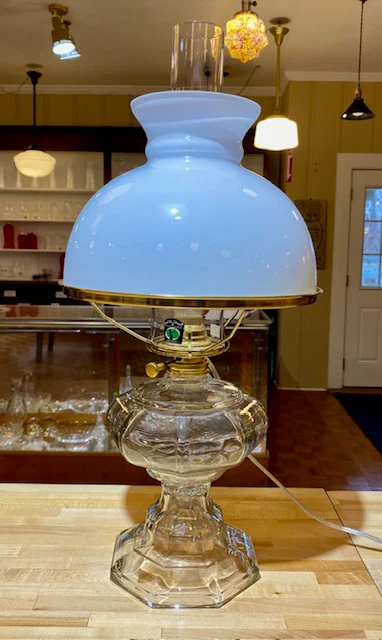 Clear Walling Lamp Complete with Electric Burner and Chimney and Shade (67516) - Image 7