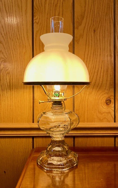Clear Walling Lamp Complete with Electric Burner and Chimney and Shade (67516) - Image 8
