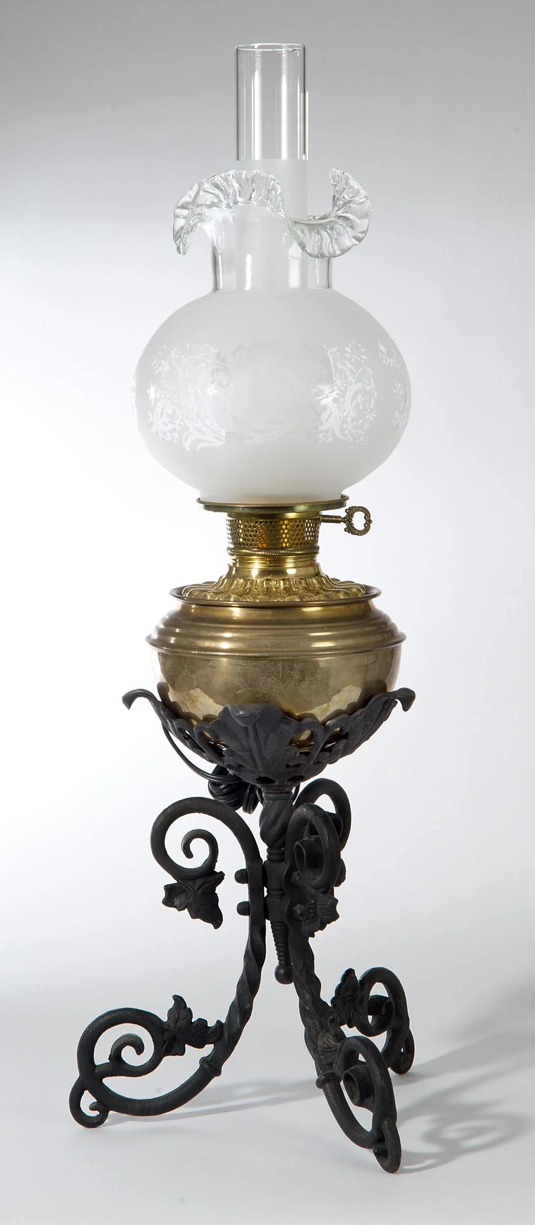 Victorian Style Etched Filigree Gas Table Lamp Shade, 9 1/4 inch tall, 4 inch fitter (00148) - Image 3
